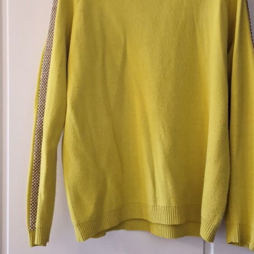 Women's sweater used, yellow, size L with impressive sleeve detail