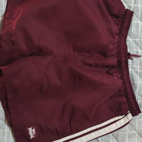Lonsdale shorts, red, size M