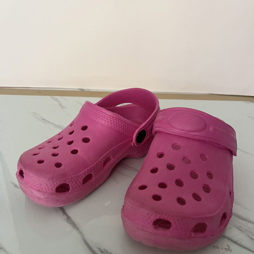 Crocs slippers for girls size 30 like new, pink
