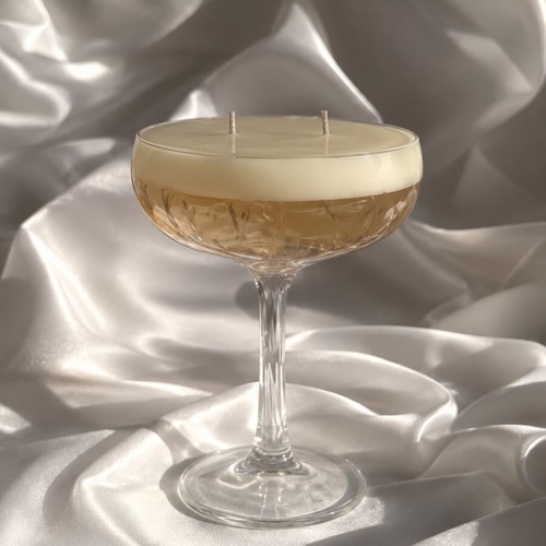 Decorative glass with gold leaf, scented candle