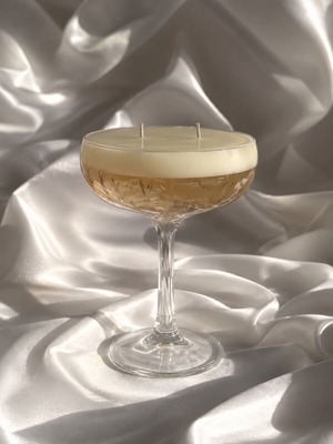 Decorative glass with gold leaf, scented candle