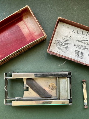 Allegro 1940s Razor Blade Sharpener vintage, used, made in Switzerland