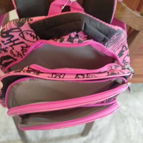 Monster High 2013 school backpack like new
