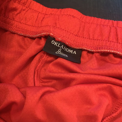 Oklahoma jeans shorts XL set like new, black and red