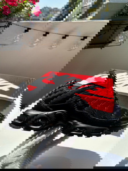 Nike Air Max Plus Triple Black – EU 44