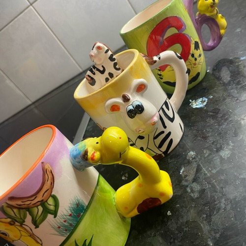 Children's mugs used, sold together