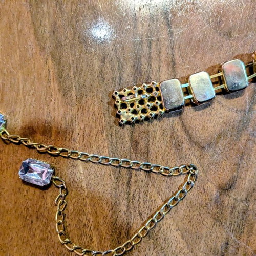 VintageStatement chain belt adjustable, like new, gold with crystals