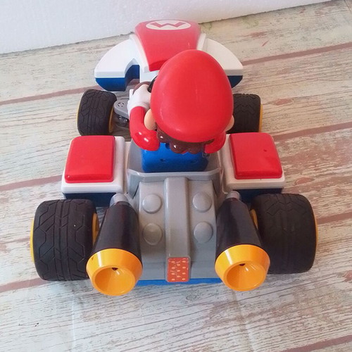 Mario Kart RC Remote Control Nintendo 1:16 Scale like new