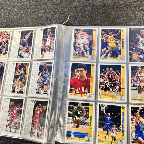 Upper Deck albums used, pack of 2 with 477 NBA Fleer cards