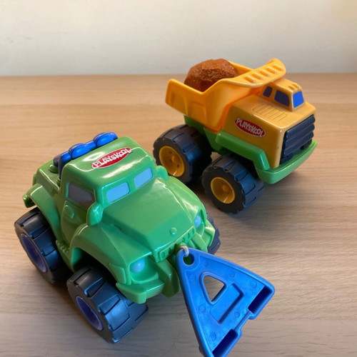 Playskool toy cars used, pack of two with retractable cord