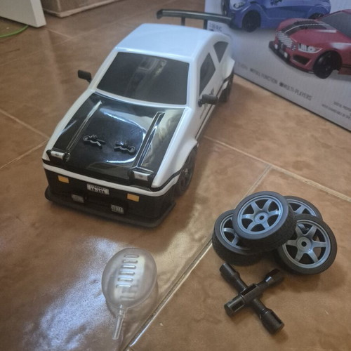 RC Car 1/16 Drift Model Like New
