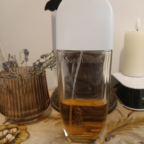 Sunflowers Elizabeth Arden perfume used, large bottle