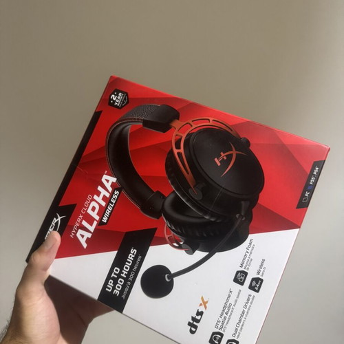 HyperX Alpha Wireless headset like new
