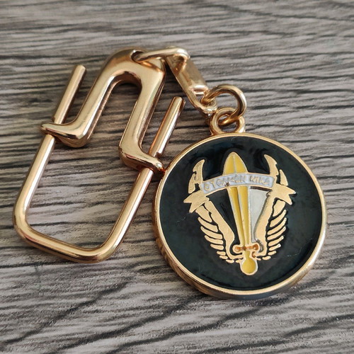 Paratrooper keychain used, special forces commando badge