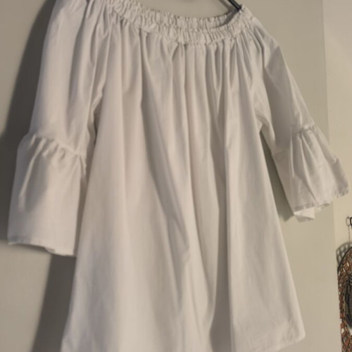 White off-shoulder blouse with ruffles on sleeves like new, size S
