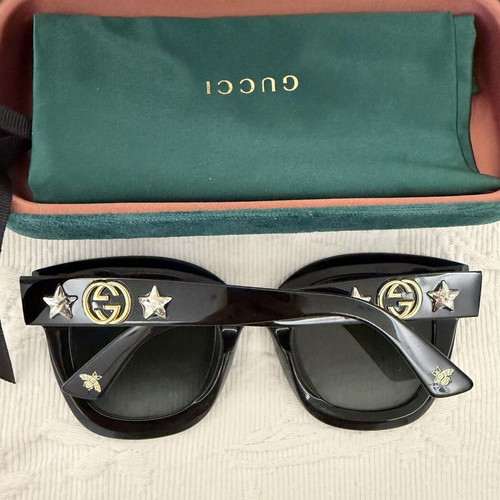 Gucci GG0208S001 sunglasses new, black and grey