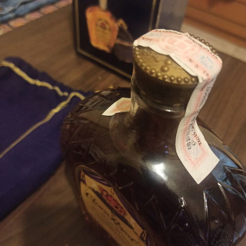 Crown Royal Fine De Luxe 750ml vintage sealed with box and pouch