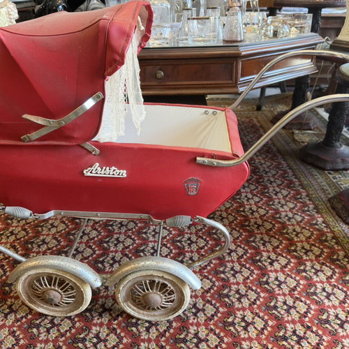 Vintage Baby Carriage like new, height 0.60m