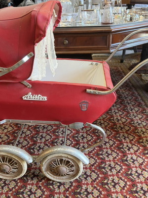 Vintage Baby Carriage like new, height 0.60m
