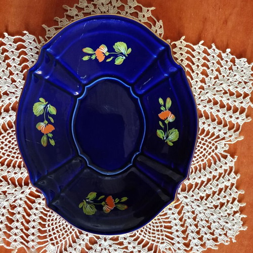 Oval blue vintage plate like new with colorful floral details
