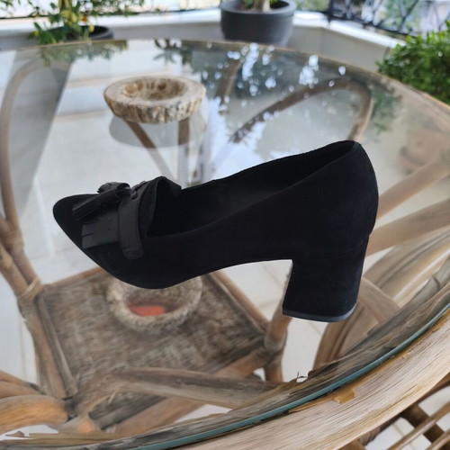 Gino Rossi black suede women's pumps like new size 38.5