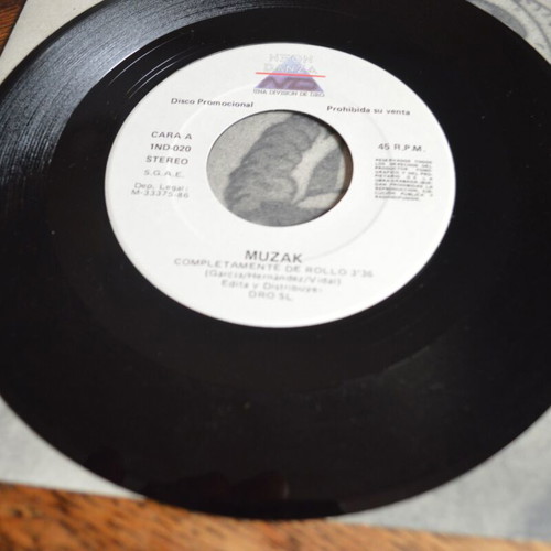 Muzak Completamente De Rollo 7'' single used, electronic synth pop