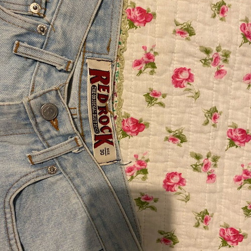 Red Rock women's jeans like new, size 30, blue