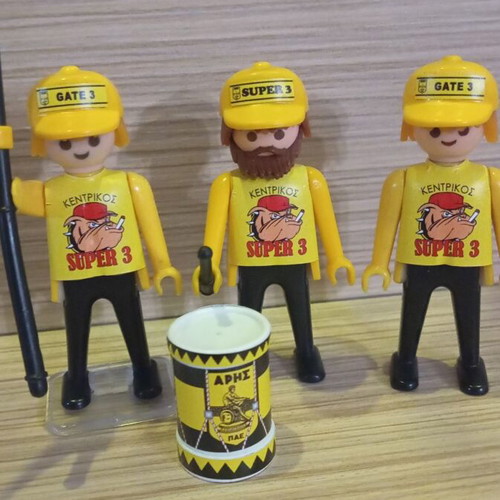 Playmobil Aris Football Fans Figures like new with Flag and Drum