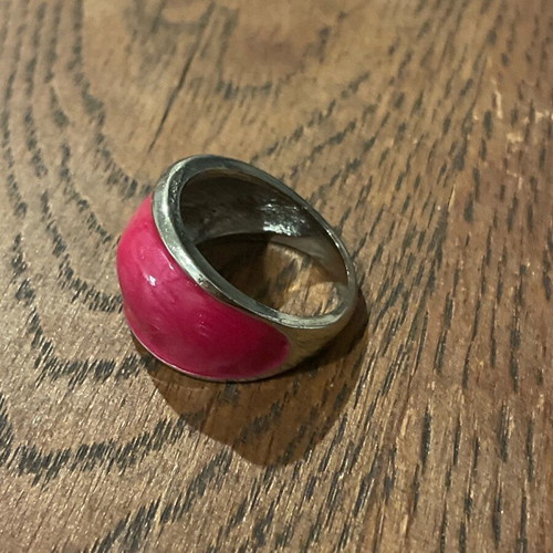 Fuchsia ring used with silver shade