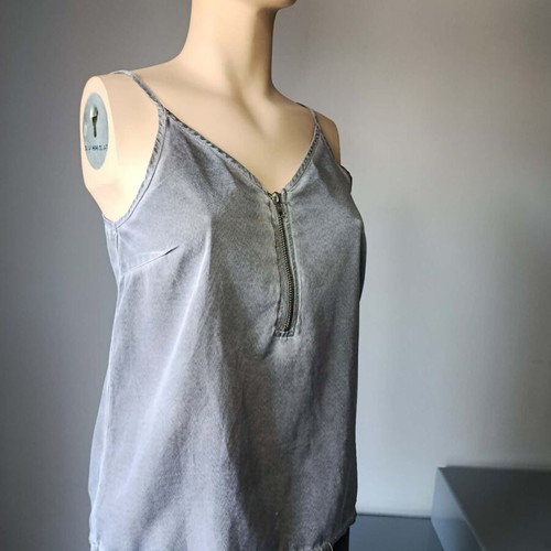Noisy May top used, grey, size S with zipper