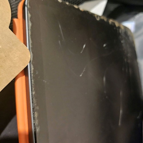 Ipad mini 6 256GB 5G used with cracked screen and worn case