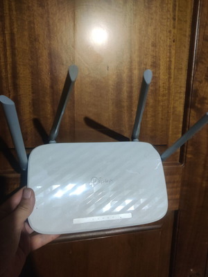 Tp-Link Archer C50 Router like new