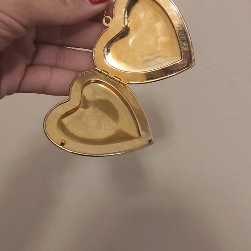 Large heart pendant like new, gold color with photo holder