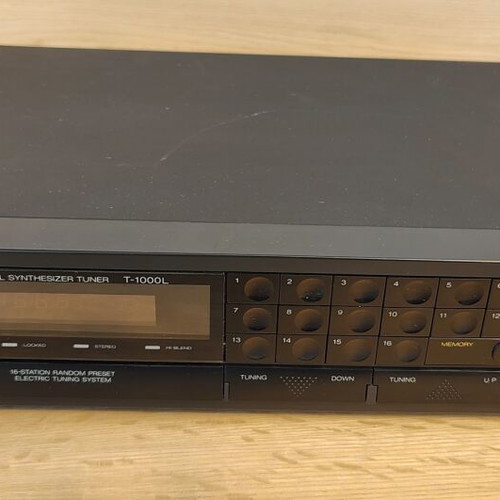 Sansui T-1000L Radio Receiver like new, Quartz PLL Synthesizer Tuner
