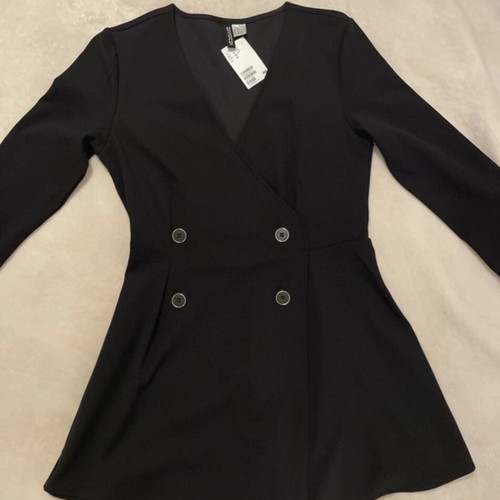 H&M black one-piece shorts new, size XL