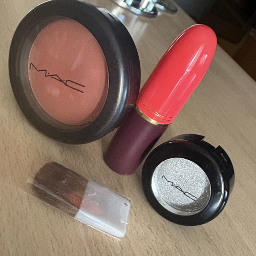 MAC cosmetics combo set of 3, like new