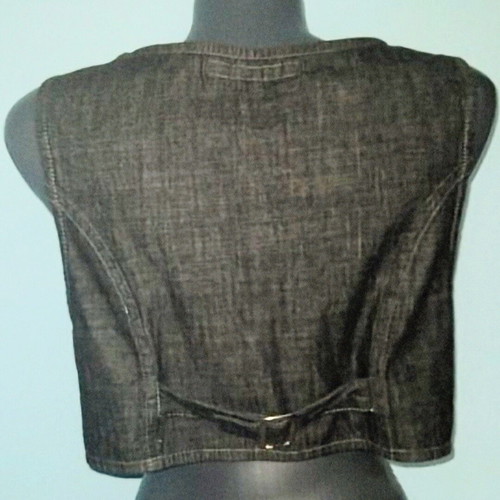 MAPP branded denim vest like new