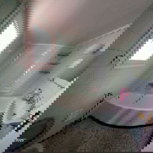 Διαμέρισμα γωνιακός 1ος όροφος 60 τμ στην Πετρούπολη με θέα και βεράντα