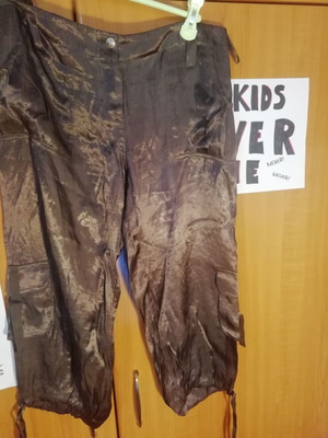 Toi&Moi satin Capri pants like new, brown, size L
