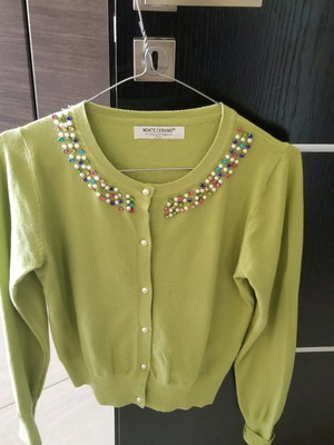 Cardigan blouse new with stones small green