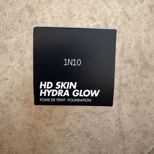 Make Up For Ever HD Skin Hydra Glow Foundation new