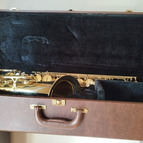 Maxtone SX-69T/GL Tenor Saxophone like new with hard case