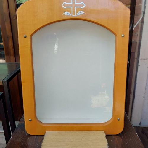 Wooden icon stand new made of beech wood