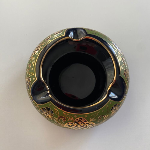 Porcelain ashtrays new, set of 2, blue with gold floral patterns