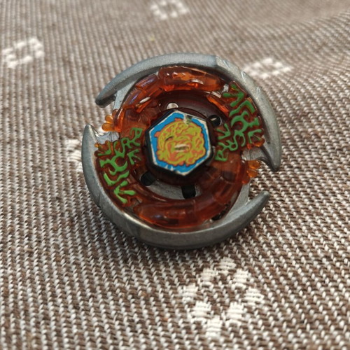 Beyblade Hasbro Metal Fusion like new with launcher and key