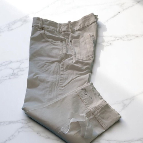 Forel women's white capri pants used size M
