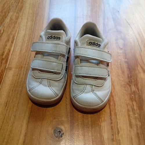 Adidas children's shoes size 21 used, black and white sports
