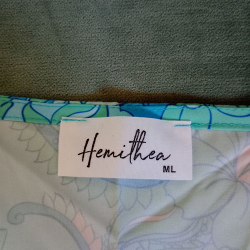 Crop top Hemithea medium-large like new, multicolor turquoise