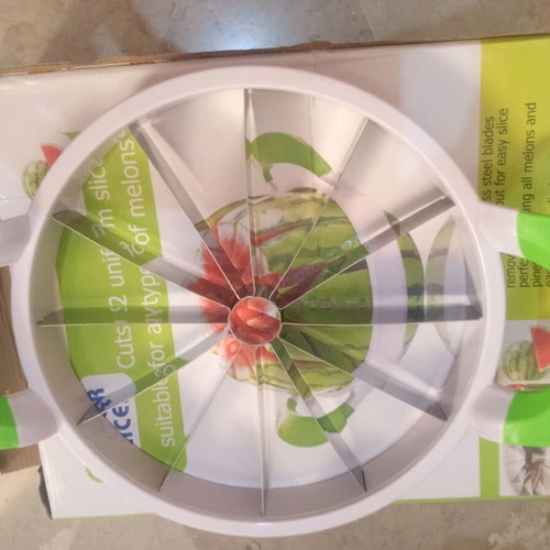 Watermelon slicer like new