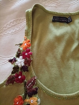 Zara Vintage Y2K Tank Top with Crochet Flowers and Beads